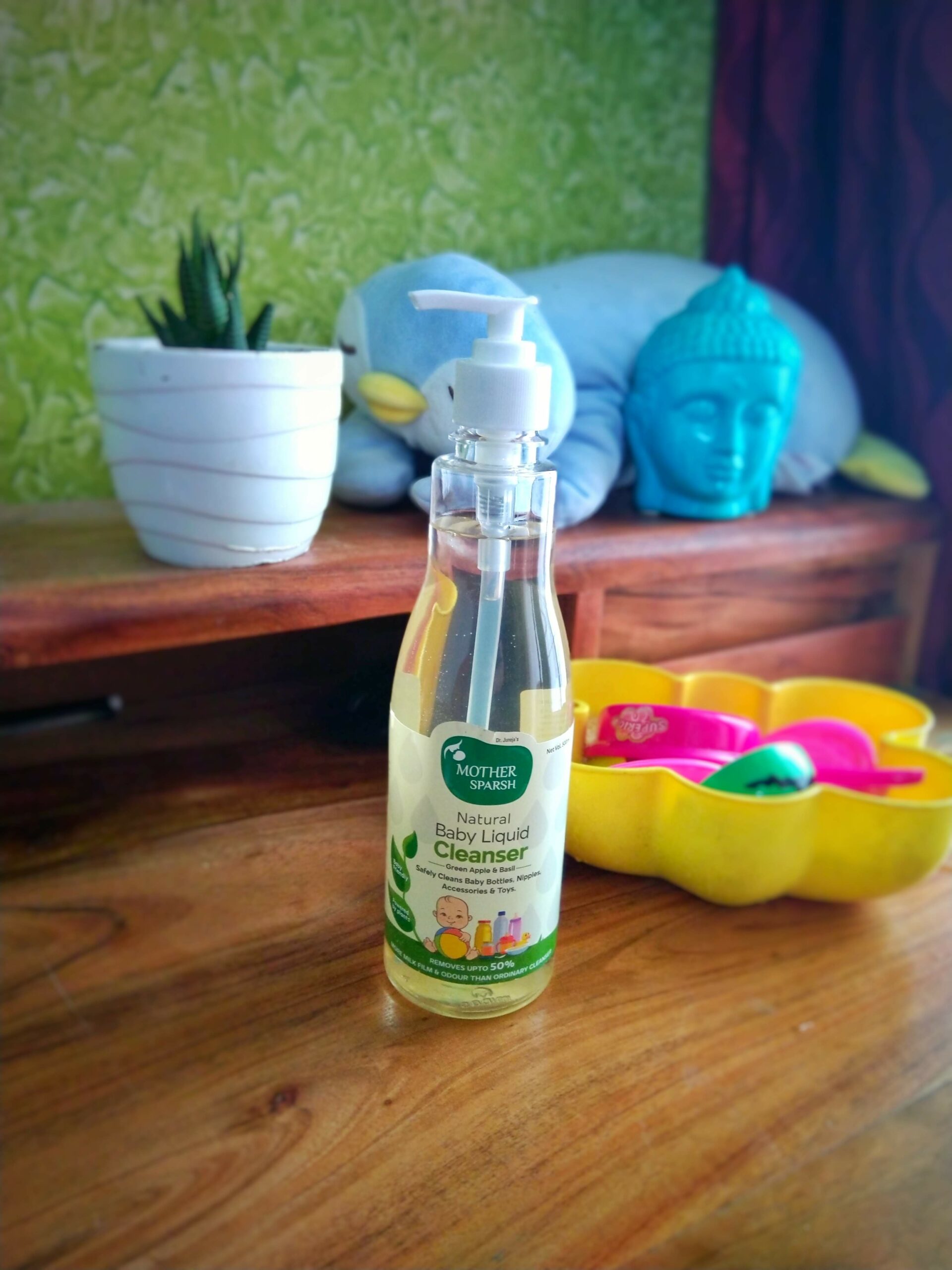 How To Keep The Feeding Bottles and Toys Germ Free